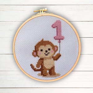 1e verjaardag kruissteekpatroon pdf | Aapontwerp voor doe-het-zelfkaart of klein cadeau