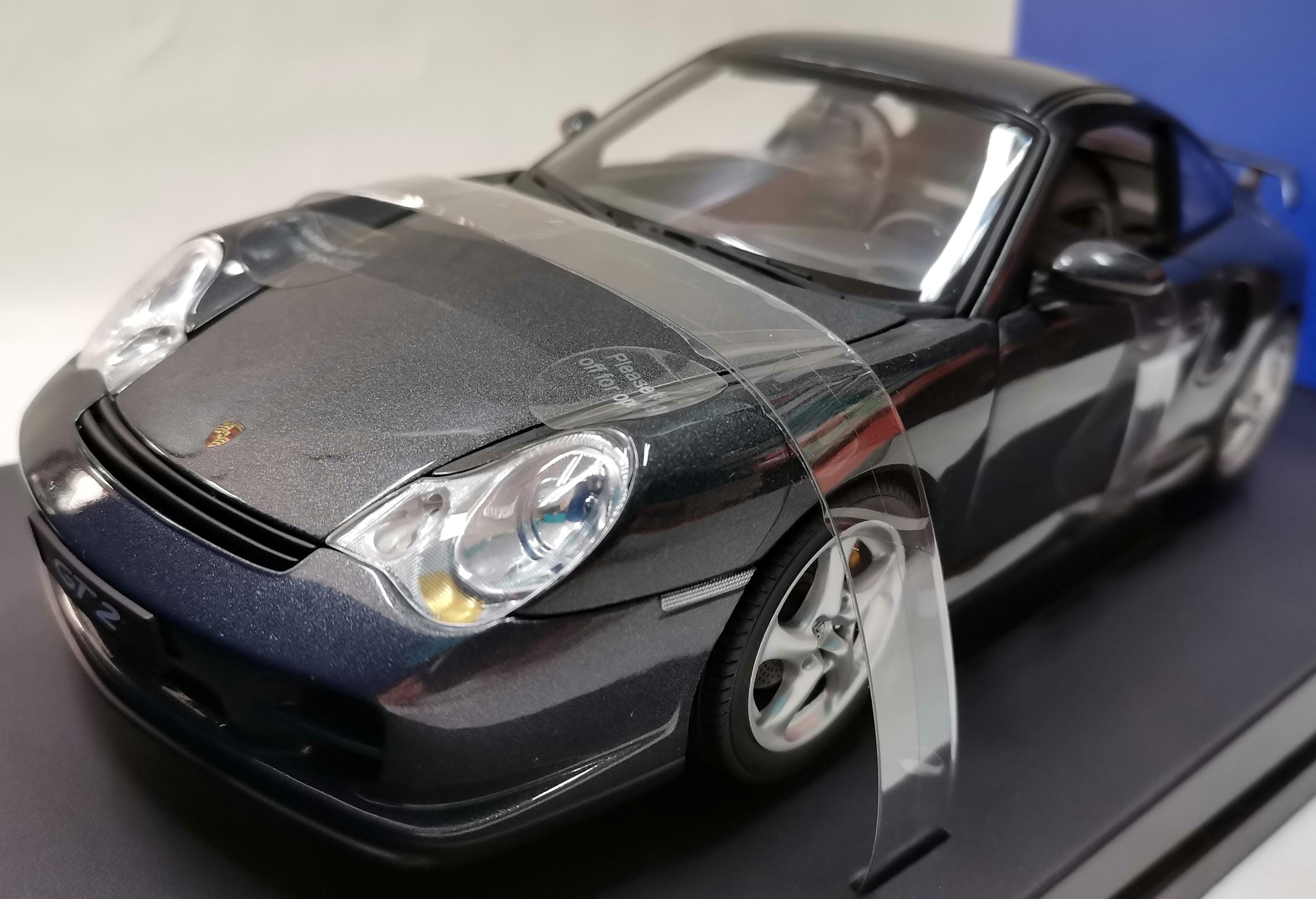 RARE 1:18 PORSCHE 911 (996) Turbo Coupe GT2 Dark Gray Autoart