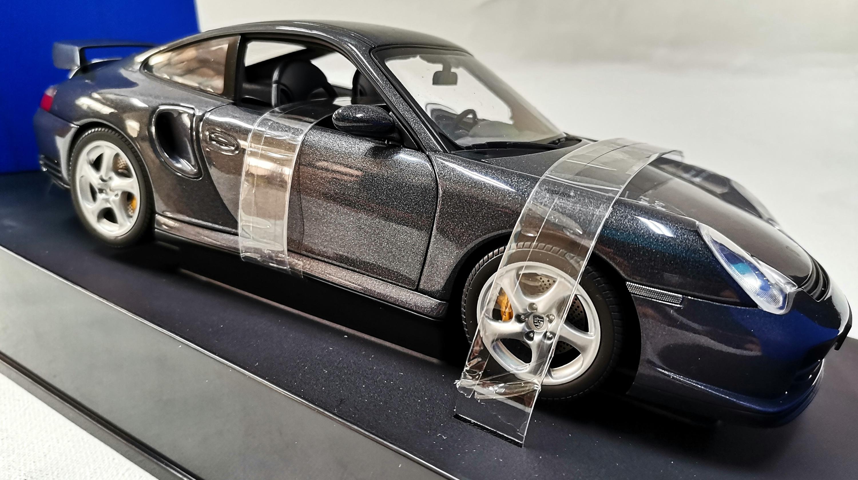 RARE 1:18 PORSCHE 911 (996) Turbo Coupe GT2 Dark Gray Autoart