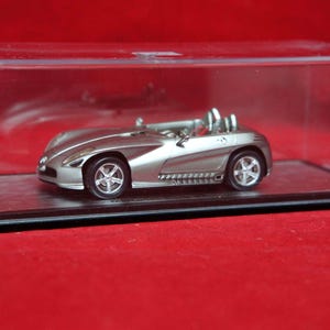 1/43 Mercedes Benz F400 Concept 2001 Silver Resin Car Spark #S1014