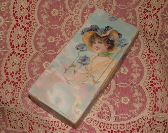 Vintage 1904 Victorian Lady Chromolithograph Image Chocolate Box