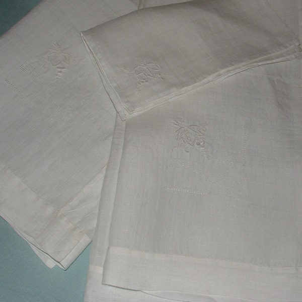 Vintage WHITE Madeira Embroidery, Drawnwork Linen, Organdy, Sheer, Tablecloth with Napkins