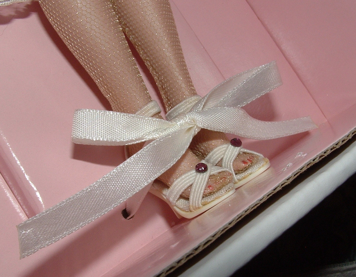 Tenue Tonner Tiny Kitty – Robe Fleurie Rose, édition Limitée KT8402, Pour Poupée