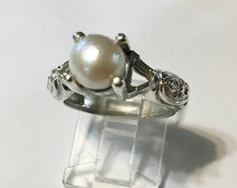 Anillo- Perla en plata de ley, tamaño 6.5