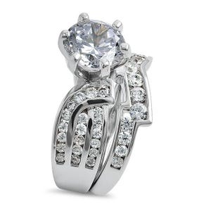 2Ct Moissanite Engagement Ring, Halo Engagement Ring, Sterling Silver ring, Round  Solitaire  Brilliant Cut Wedding Ring, Bridal Set