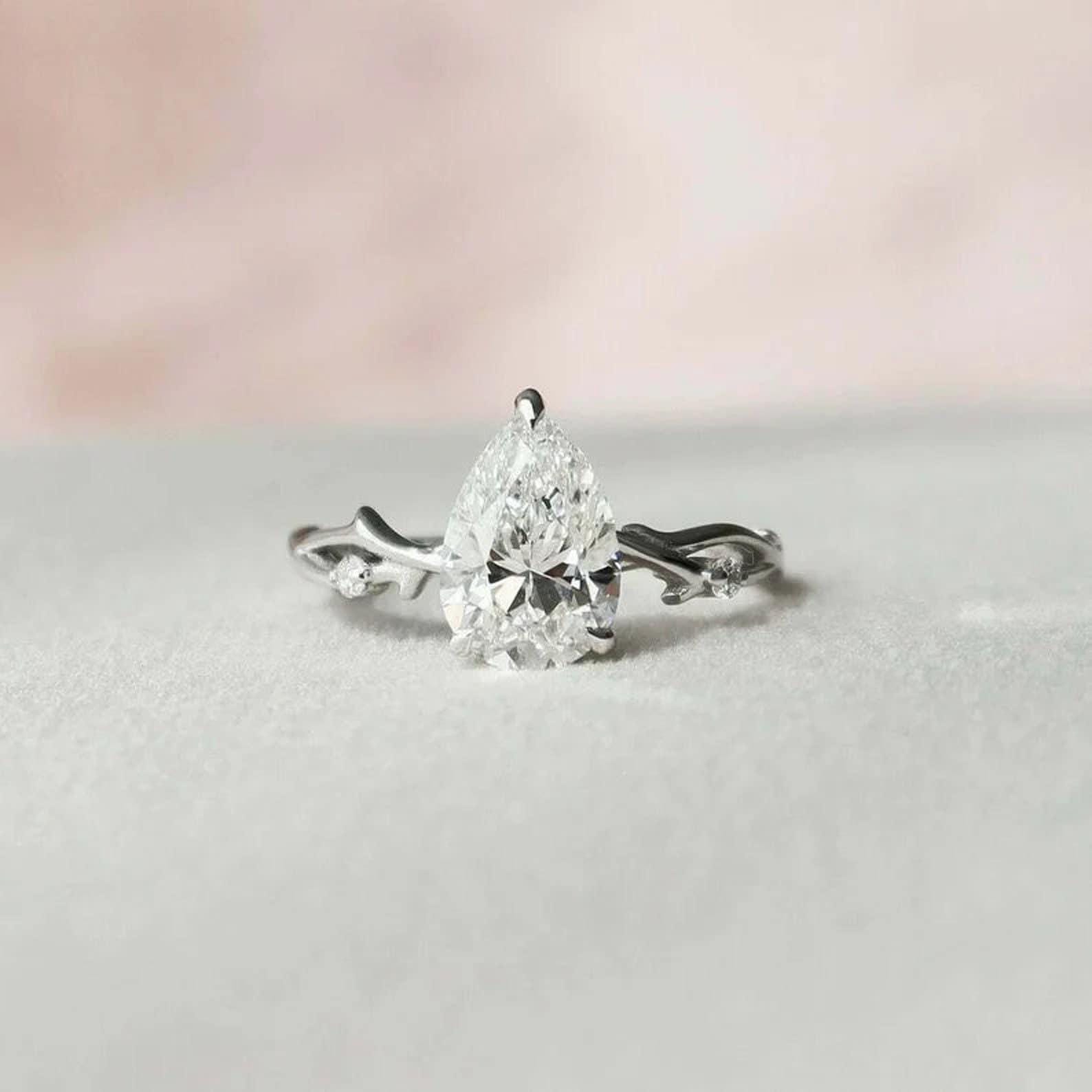 14K Solid White Gold Engagement Ring, 1.5 Ct Pear Cut Moissanite Wedding Ring, Prong Setting Anniversary Ring,Teardrop Twig Ring,Bridal Ring