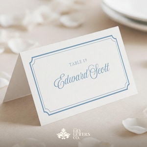 Plantilla clásica para tarjeta de lugar de boda, con icono para elegir el menú y etiqueta con el nombre de la cena, tarjeta imprimible en azul polvoriento, estética francesa - AZUL CLÁSICO