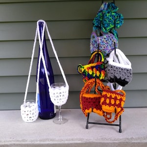 Crocheted Wine Glass Holders Set, Wine Glass Holder Set, Wine Glass Necklace, Wine Glass Lanyard,Bridal Shower Gift,Bachelorette Party gift,