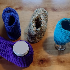 Crocheted Beverage Mitten Cozy,Crochet Drink Cozy,Beer Mitten,Wine Glass Mitten,Beer Cozy Glove,Beer Mitt,Crochet Cup HolderBeverage Mitt,