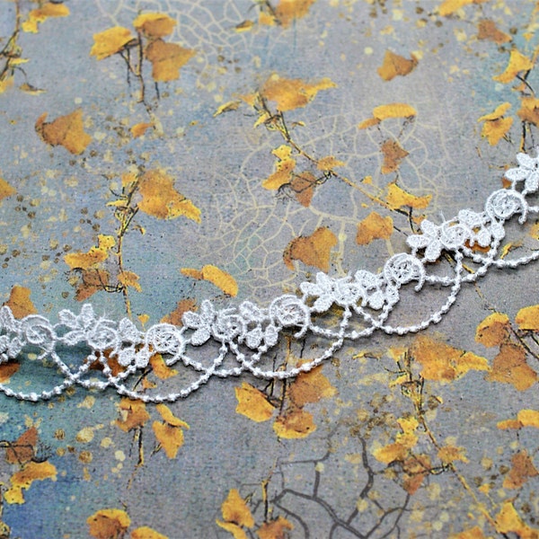 Dainty White Floral Rose Swag Lace Trim 3/4", Floral Swag Lace,  Doll Trim, Scrapbook Lace, Journal Lace, Decorative Lace, By the Yard