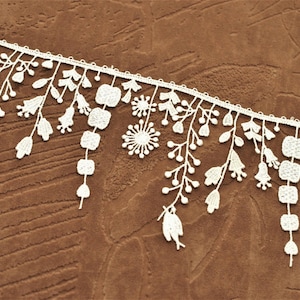 Cream Floral Flower Lace Trim: Water Soluble Embroidery, Junk Journal Creative Embellishment