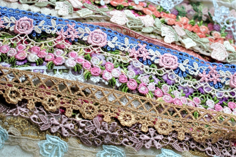 Assortment Lace Applique Variety Grab Bag Bundle, Slow Stitching DIY Scrapbooking Junk Journal Mixed Media Supplies, Crafting Laces Supply image 4