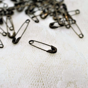 Imperdibles de bronce pequeños de 7/8&quot;, colgantes para diario de scrapbooking para pequeños dijes, imperdibles de inspiración vintage
