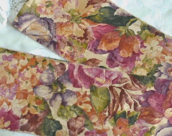 Hand Torn Vintage Classic Rose on Tan Cotton Fabric Strips 4"