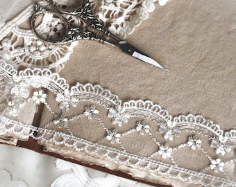 White/Gold Threads Floral Flower Scalloped Edge Mesh Lace 2" for Decorative Embellishment Trim