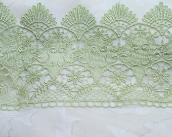 Pale Green Floral Scallop Medallion Embroidered Water Soluble Hollow Lace Trim, Junk Journal. Slow Stitch Supply, Journal Pocket Trim