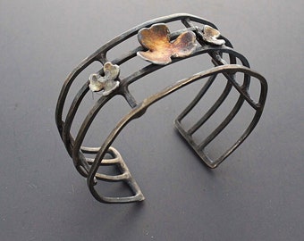 Strappy Cuff with Golden Flowers 3