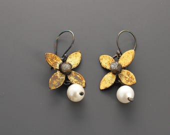 Gold Primrose Drops with Pearls and Diamonds