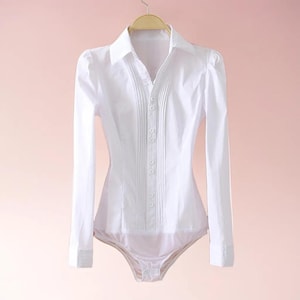 Chic White Button-Down Shirt, Fitted Long Sleeve Blouse, Elegant Workwear Top, Office Fashion, Classic Formal Shirt
