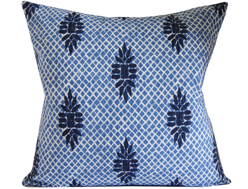 Boca Wedgewood Trellis Decorative Pillow Cover Throw image 1