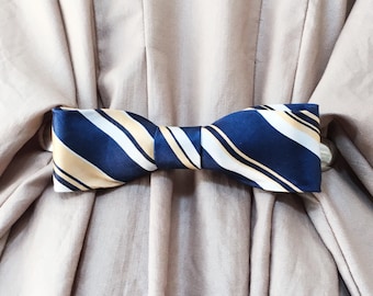 Silk Bow Tie Cinch Clip