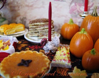 EXCLUSIVE! One 1:12 Holiday Turkey Candle Holder by IGMA Artisan Robin Brady-Boxwell - Crown Jewel Miniatures