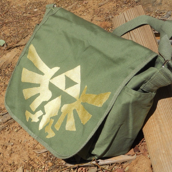 PREORDER Legend of Zelda triforce eagle messenger tote bag