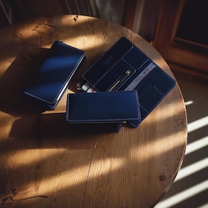 Cartera de cuero artesanal para hombre de Leather Artisans USA: billetera delgada plegable con bloqueo RFID / Cuero de plena flor genuino / Regalo para él / W-LA028