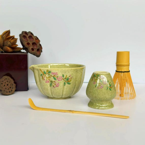 Ceramic Matcha Bowl Whisk Set with Bamboo Whisk, Floral Ceramic Matcha Bowl Set with Spout, Unique Matcha Kit Tea Set, Matcha Gift Set Ideas