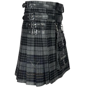 Modern Grey Watch Utility Kilt – Stylish Hybrid Tartan Kilt for Men – Custom Grey Tartan Utility Kilt – Heavy Duty Hybrid Scottish Work Kilt