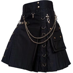Handmade Black Utility Kilt – Gothic Punk Men’s Kilt with Chains, Snap Buttons, Cargo Pockets & D-Rings for Festivals & Streetwear