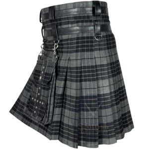 Modern Grey Watch Utility Kilt – Stylish Hybrid Tartan Kilt for Men – Custom Grey Tartan Utility Kilt – Heavy Duty Hybrid Scottish Work Kilt