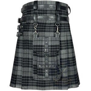 Modern Grey Watch Utility Kilt – Stylish Hybrid Tartan Kilt for Men – Custom Grey Tartan Utility Kilt – Heavy Duty Hybrid Scottish Work Kilt