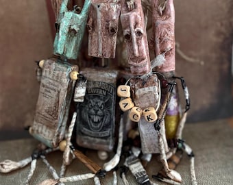 Muñecas de conejo rústicas OOAK, conejito primitivo hecho a mano para Pascua, muñeca de papel maché coleccionable, escultura reutilizada y reciclada, Obscura