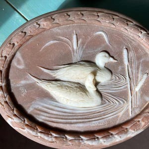 Charming Incolay Vintage Oval Stone Jewelry Box Brown with Ducks Swimming- 5 x 4 inches at the base - Free U.S.Shipping