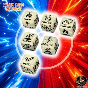 Pode incluir: Um conjunto de cinco dados de seis faces em tom branco sujo marmorizado, com ícones e etiquetas gravadas a preto, incluindo Burn, Paralyze, Poison, Confuse, Sleep e Used. Os dados estão dispostos em grupo sobre um fundo de relâmpagos azuis e vermelhos.