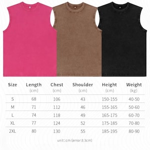Puede incluir: Tres camisetas sin mangas en fucsia, marr&oacute;n y negro. La imagen incluye una tabla de tallas con medidas en cent&iacute;metros para largo, pecho, hombro, altura y peso. Las camisetas sin mangas probablemente est&aacute;n hechas de una tela suave y transpirable.