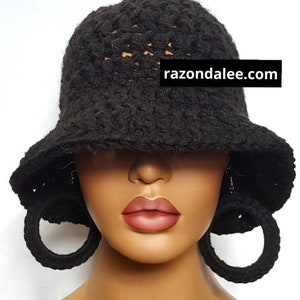 Chunky Crochet Flare Bucket Hat by Razondalee Razonda Lee Black mfs