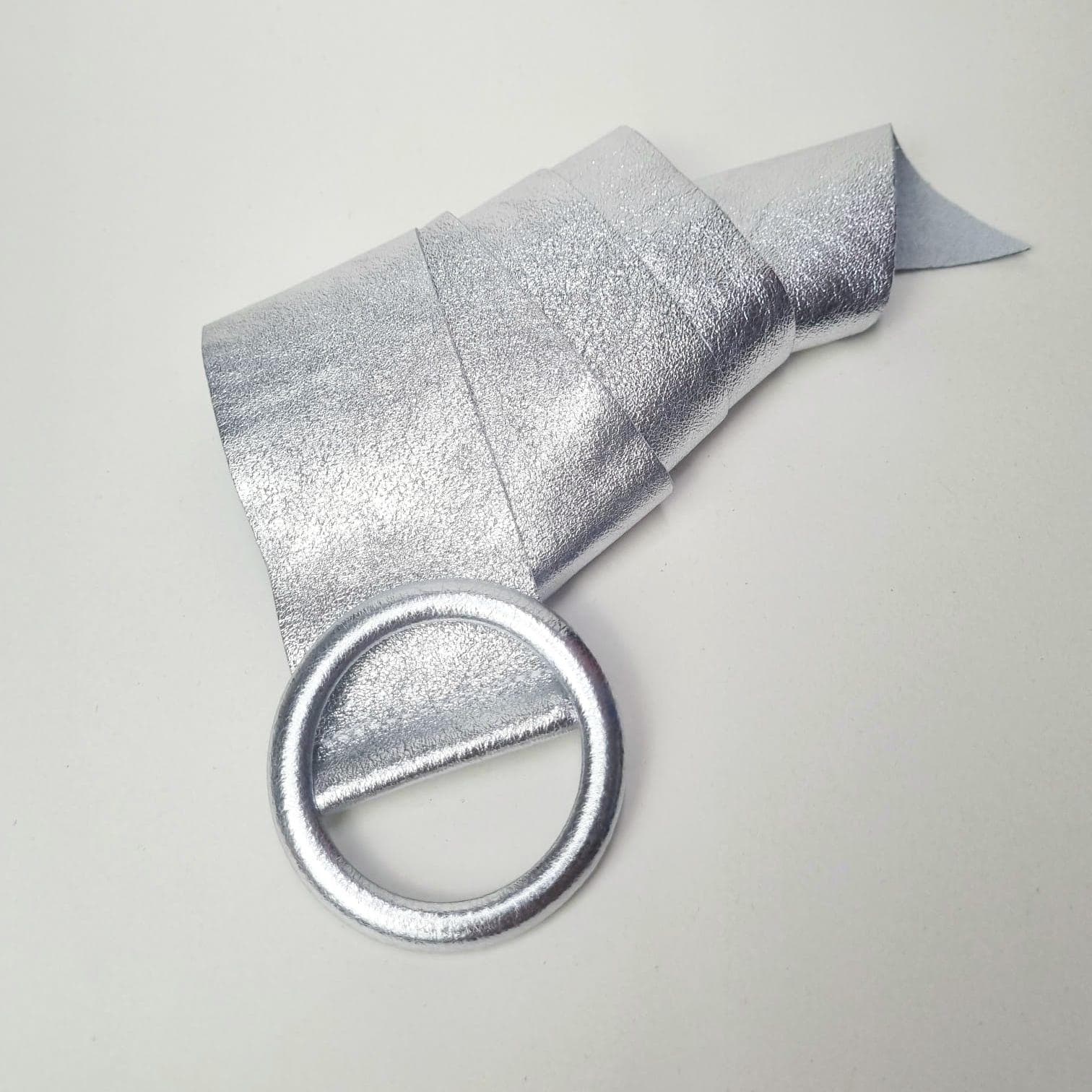 Handmade Italian Leather Silver Metallic Belt: Women