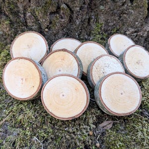 Raw 1.5 inch Wood Rounds