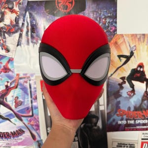 Masque d'insecte héros sur mesure fabriqué à la main / fait à la main