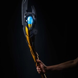 100% Metal & LED Light Up! God of Cunning Scepter Superhero Cosplay Comic Con Cosplay Halloween Costume Birthday Party Cosplay Handmade