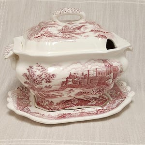 Triston Ware Covered Soup Tureen with Underplate Red Transferware Japan