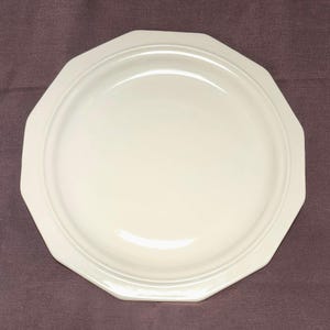 Pfaltzgraff Heritage White Dinner Plate 10 inches