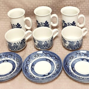 Churchill England Blue Willow Teacups, Mugs and Saucers set of 6