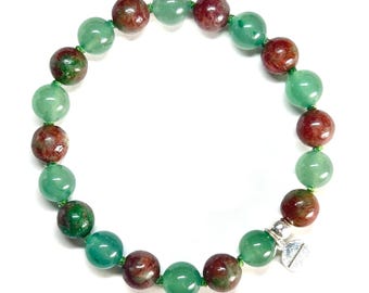 dirty matcha latte: Natural Garnets and Aventurine Knotted Bracelet
