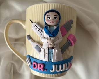 Taza personalizada para médico / Regalo de dentista en arcilla polimérica 3D, taza de café de graduación