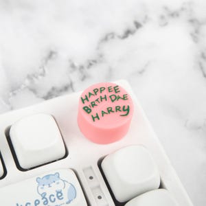 Wizard Birthday Cake Keycap Volume Knob – Custom Name Available