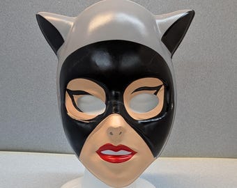 Vintage 1993 NEW old stock Mask DC Comics Inc. Cat Woman Animated Mask READ Description