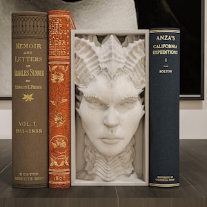 Lilith Book Nook